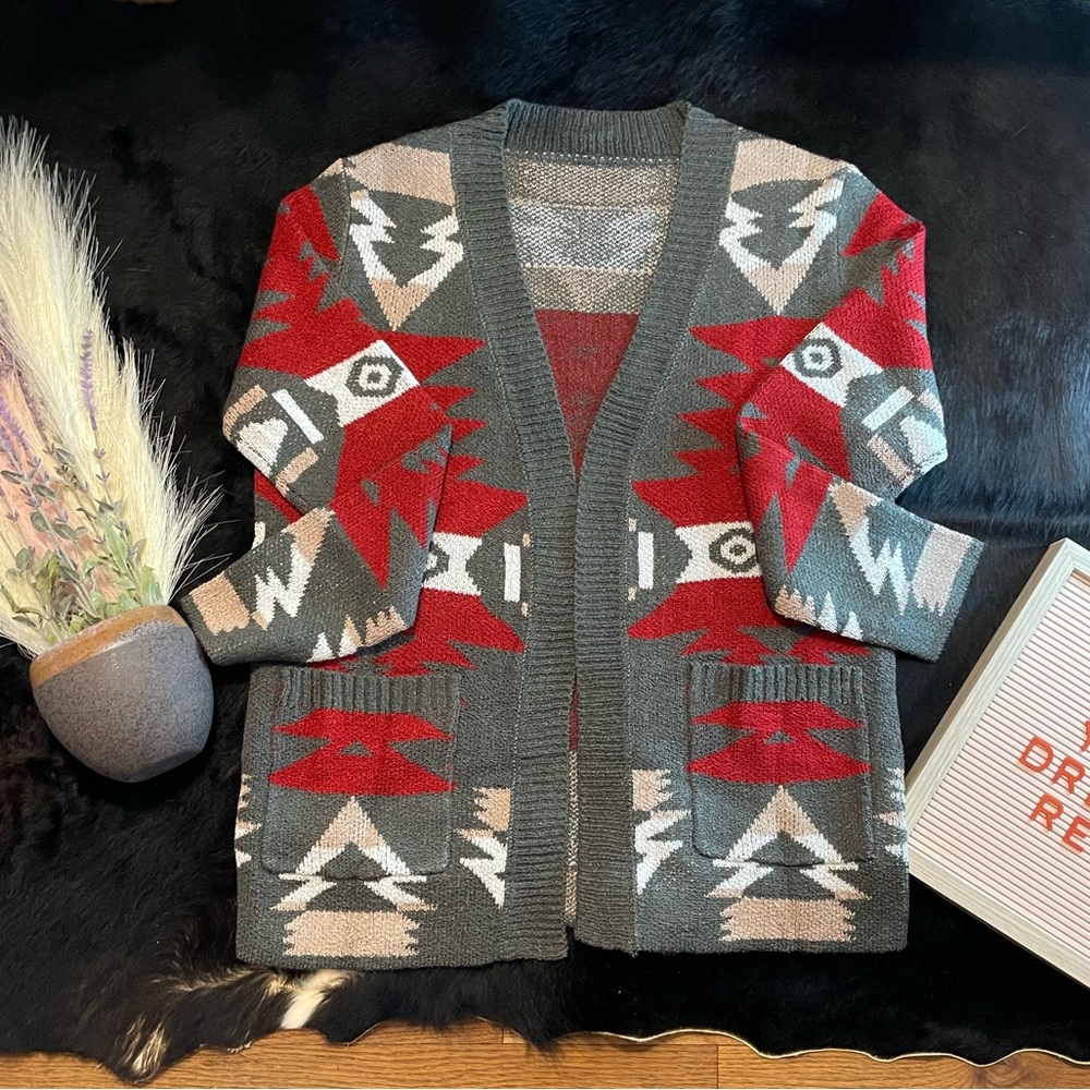 Aztec Cardigan NEVER BEEN WORE Size Small